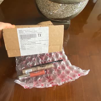 Kasım İndirimi Hayal Kırıklığı: Teşhir Ürünler Ve İletişim Sorunları