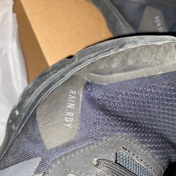 Yeni Adidas Ayakkabımın Kenarları Açıldı