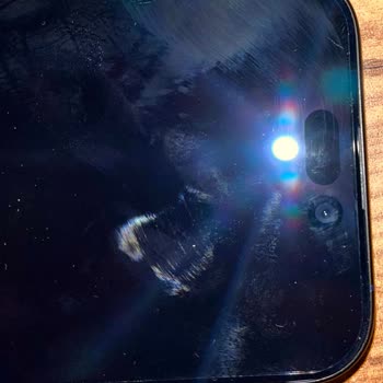 Koruyucu Cam Yanıltmacası: Müşteri Odaklılık Nerede?