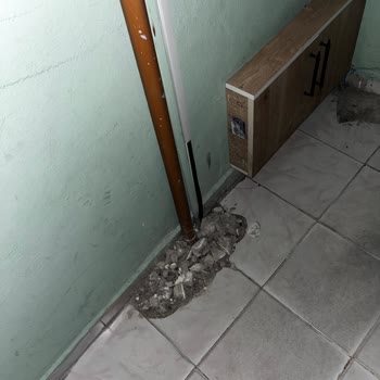 Kurulum Kabusu: Hasarlı Bina Ve İnternet Sorunları
