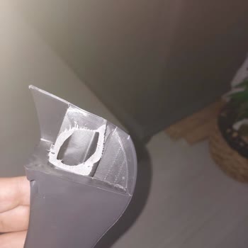 Kırılan Konsol Ayağı Ve Yetersiz Servis Hizmeti