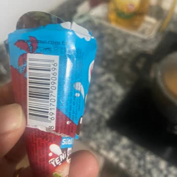 Küflü Çikolata Skandalı: Çocuklarımızın Sağlığı Tehlikede!