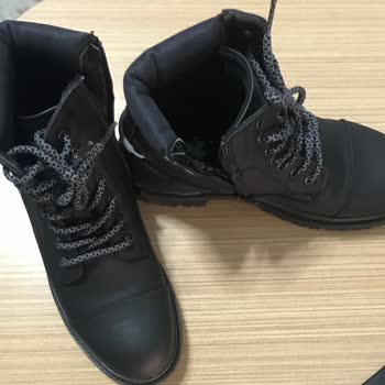 Kışlık Botun Su Geçirme Sorunu Ve Mağaza İlgisizliği