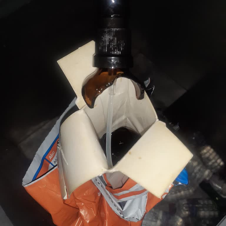 Esl Beauty Kozmetik Bir Ürün Aldım Fakat Kırık Geldi