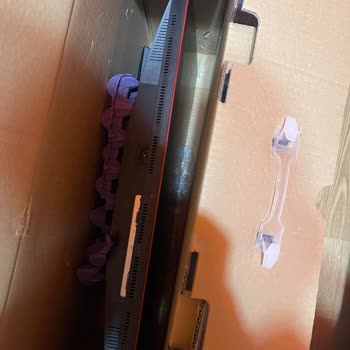 Kırık Ekran Ve Sorumluluk Almayan Satıcılar