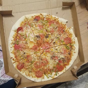 Soğuk Ve Düzensiz Servis: Domino's Hayal Kırıklığı