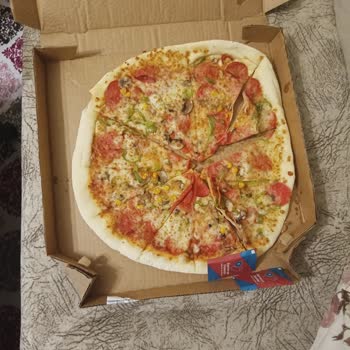 Soğuk Ve Düzensiz Servis: Domino's Hayal Kırıklığı