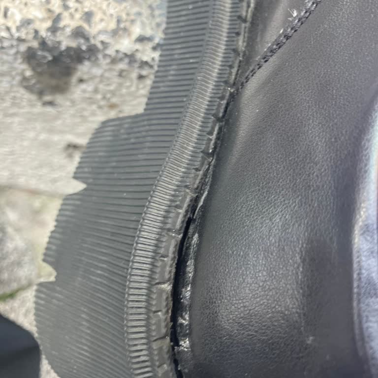 Prev Pahalı Ayakkabılarla Gelen Hayal Kırıklığı