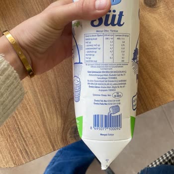 BİM'den Alınan Süt İki Günde Bozuldu