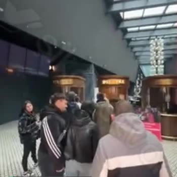 Cinema Pink Umursamaz Gişe Personelleri