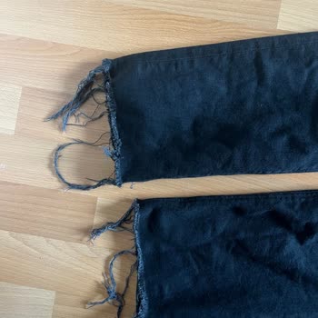 Siyah Pantolonun Renk Solması Ve Paça Sorunu