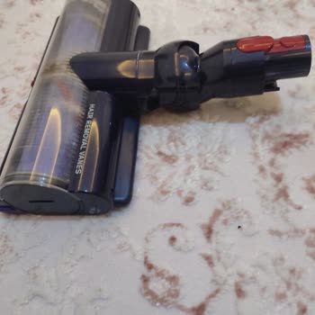 Dyson Süpürge: Kalitesiz Malzeme Ve İndirim Oyunu