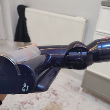 Dyson Süpürge: Kalitesiz Malzeme Ve İndirim Oyunu