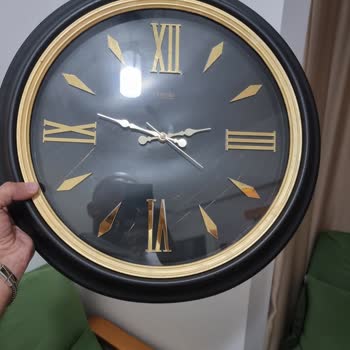 Kültür Mağazasından Alınan Duvar Saati Sürekli Duruyor