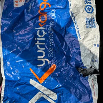 Yurtiçi Kargo Poşeti Yırtık Teslim Edildi!