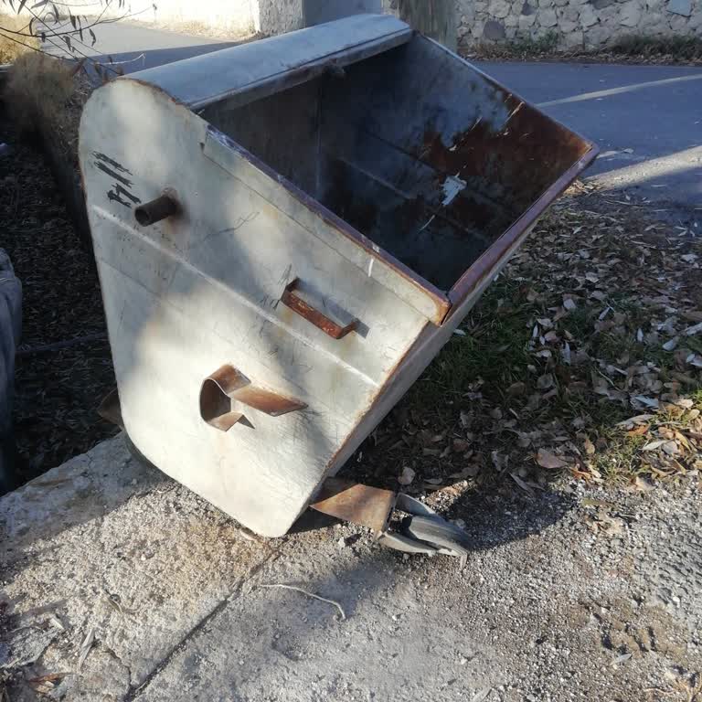 Çöp Konteyneri Tekerleklerinin Onarılmaması