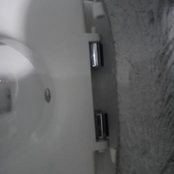 Klozet Kapağı Menteşesi Bulunamıyor