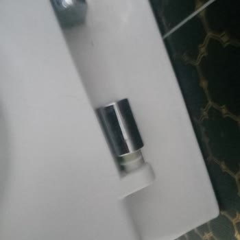 Klozet Kapağı Menteşesi Bulunamıyor