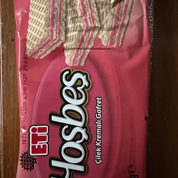 Bayat Ve Güven Vermeyen Gofret Deneyimi