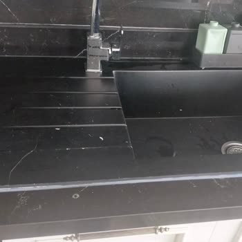 Granit Evyede Beklenmedik Çatlaklar Ve Kullanım Sorunları