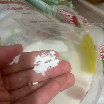 Torku Toz Şekerin İçindeki Anormal Parçalar