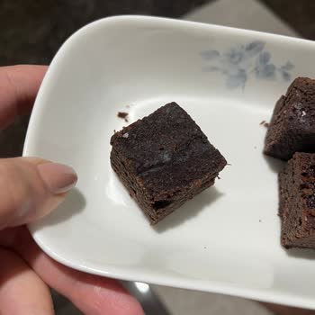Küflü Brownie Ve İade Sorunu