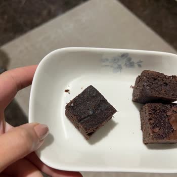 Küflü Brownie Ve İade Sorunu