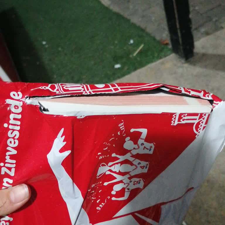 Aras Kargo Açılmış Kargo Paketi Şoku