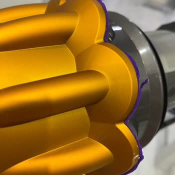 Dyson V12 Süpürge: Kalitesiz Parçalarla Mağduriyet