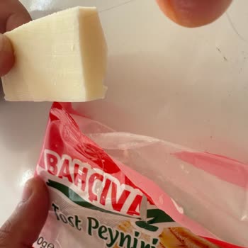Kaşar Peynirinden Çıkan Saç Şoku