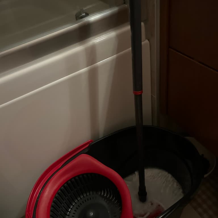 Zincir Marketten Aldığım Vileda'nın Sapı Bozuldu