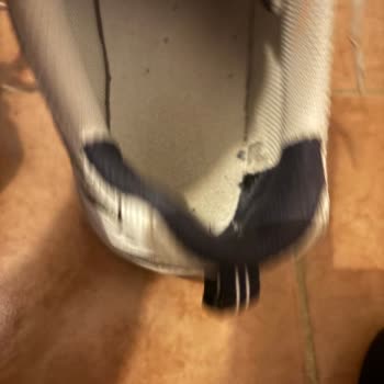 New Balance Ayakkabının Hızla Yıpranması Ve Mağaza İlgisizliği