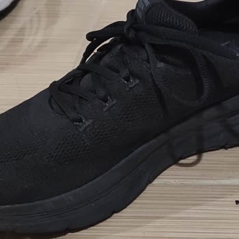 Su Geçirmez Denilen Ayakkabı İlk Yağmurda Sınıfta Kaldı