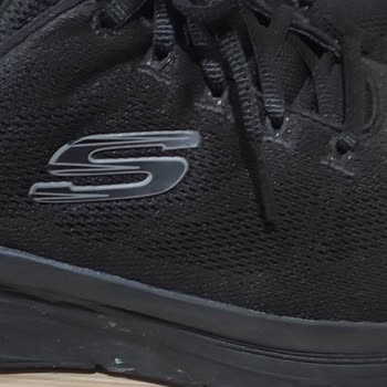 Su Geçirmez Denilen Ayakkabı İlk Yağmurda Sınıfta Kaldı