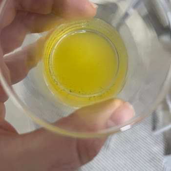 Küflü Ananas Suyu: Sağlık Tehdidi