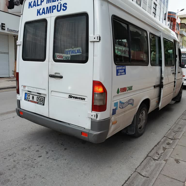 Minibüs Şoförlerinin Sigara İhlali Ve Astım Krizi Riski