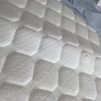 Yanlış Ürün Teslimatı Ve Konforsuz Yatak Deneyimi