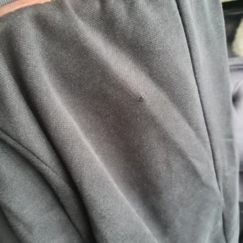 Adidas Eşofman Altında Delikler Ve Reddedilen Talep