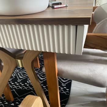 Mobilya Kabusu: Renk Uyumsuzluğu Ve Kalite Sorunları