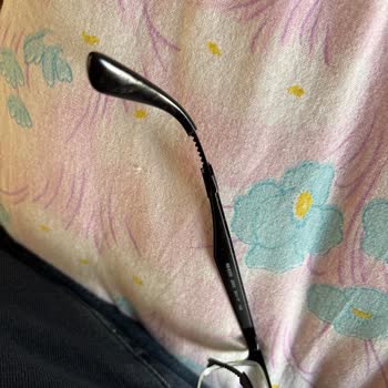 Kulaklıkların Kronik Sorunu: Garanti Süresi Dolunca Eriyen Saplar