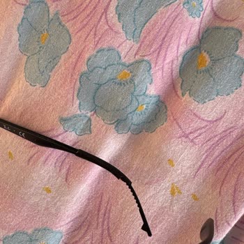 Kulaklıkların Kronik Sorunu: Garanti Süresi Dolunca Eriyen Saplar