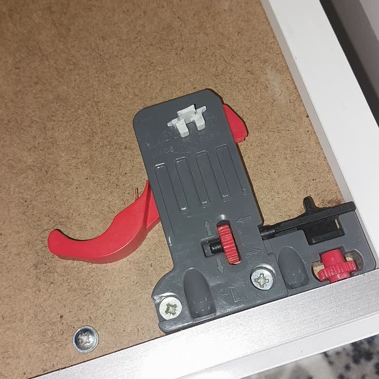 Yedek Parça Sorunu: Çekmece Stopları Kırılıyor