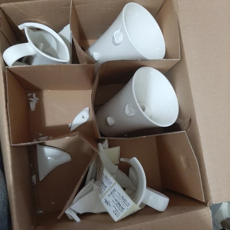 Porland'dan Aldığım Kırık Kupa Sorunu Ve İlgisizlik