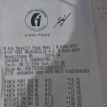 Fanta İçecekte Böcek Şoku: Güven Sarsan Üretim Hatası