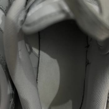 Nike Ayakkabının Kalitesinden Şüphe Ediyorum