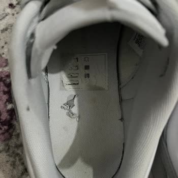 Nike Ayakkabının Kalitesinden Şüphe Ediyorum