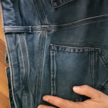 Loft Kot Pantolonun Kalitesizliği Ve İlgisizlik