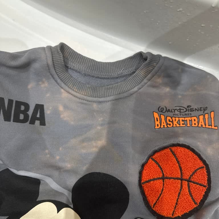 Leke Çıkarıcı Kıyafetleri Mahvetti