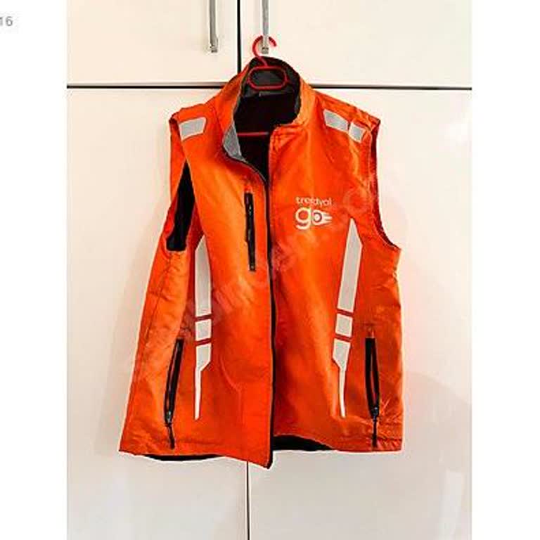 AVM'de Kıyafet Zorunluluğu: Kuryelere Haksız Muamele