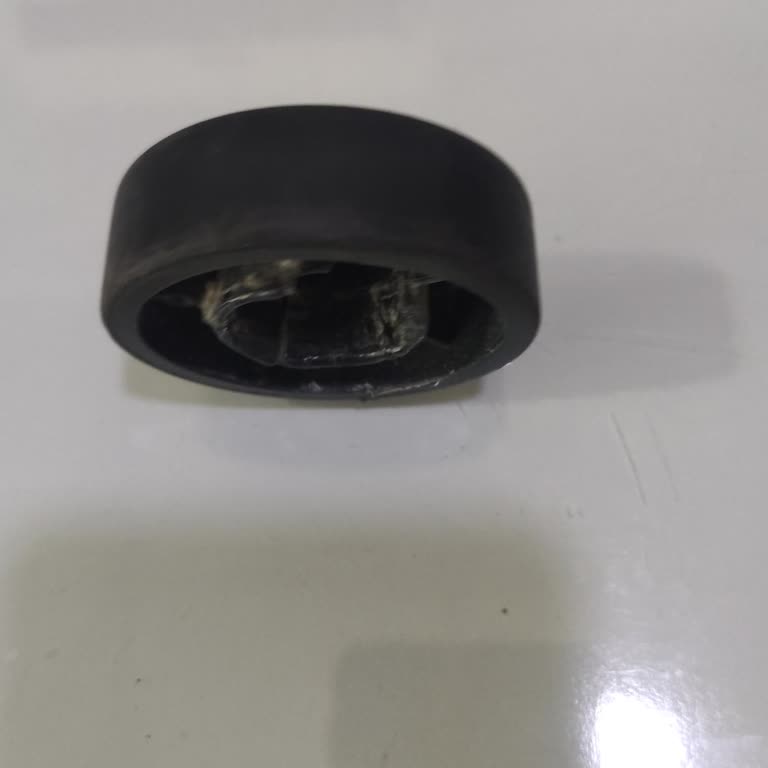 Electrolux Süpürgenin Kırılan Başlığı Ve Yetersiz Müşteri Hizmetleri